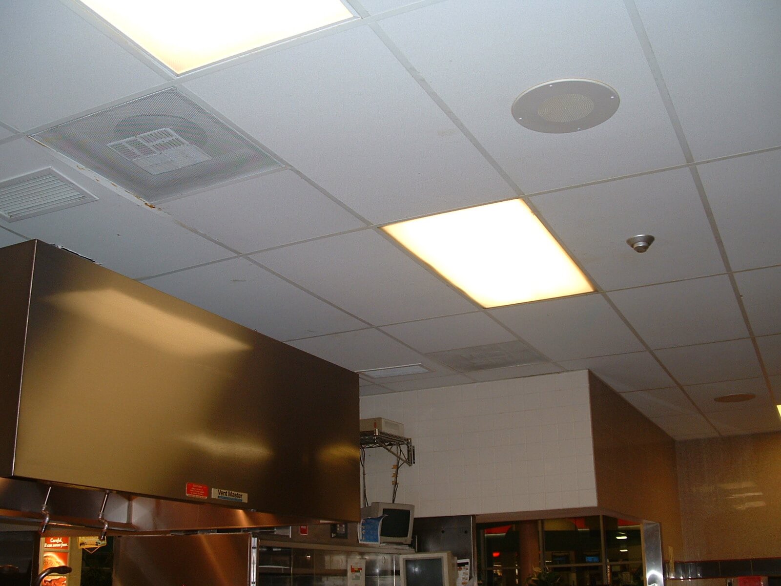 Commercial Ceiling Cleaning in Ontario